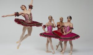 Les Ballets Trockadero de Monte Carlo. Photo by Zoran Jelenic.