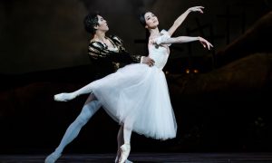 The National Ballet of Japan's Yudai Fukuoka and Ayaka Ono in 'Giselle'. Photo by Foteini Christofilopoulou.