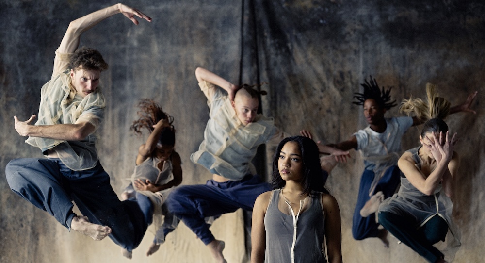 Alleyne Dance and National Youth Dance Company. Photo by Camilla Greenwell.