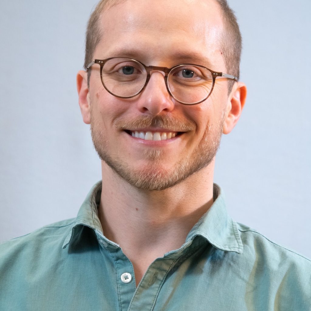 Slava Tutukin.