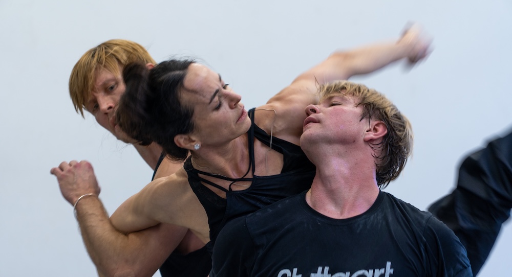 WINNDance Company in rehearsal. Photo by Siegersbusch.