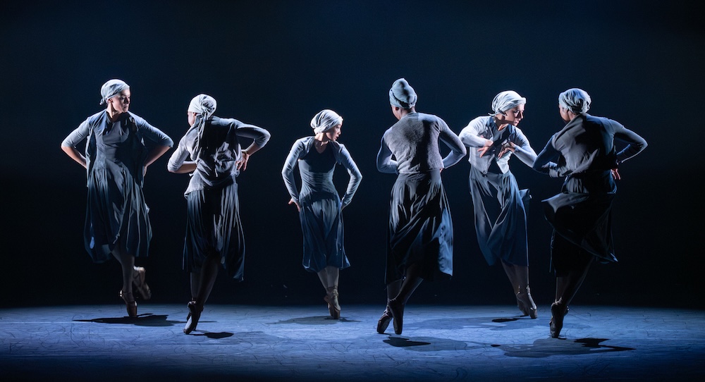 Ballet Black in Mthuthuzeli November's 'Ingoma.' Photography by ASH.